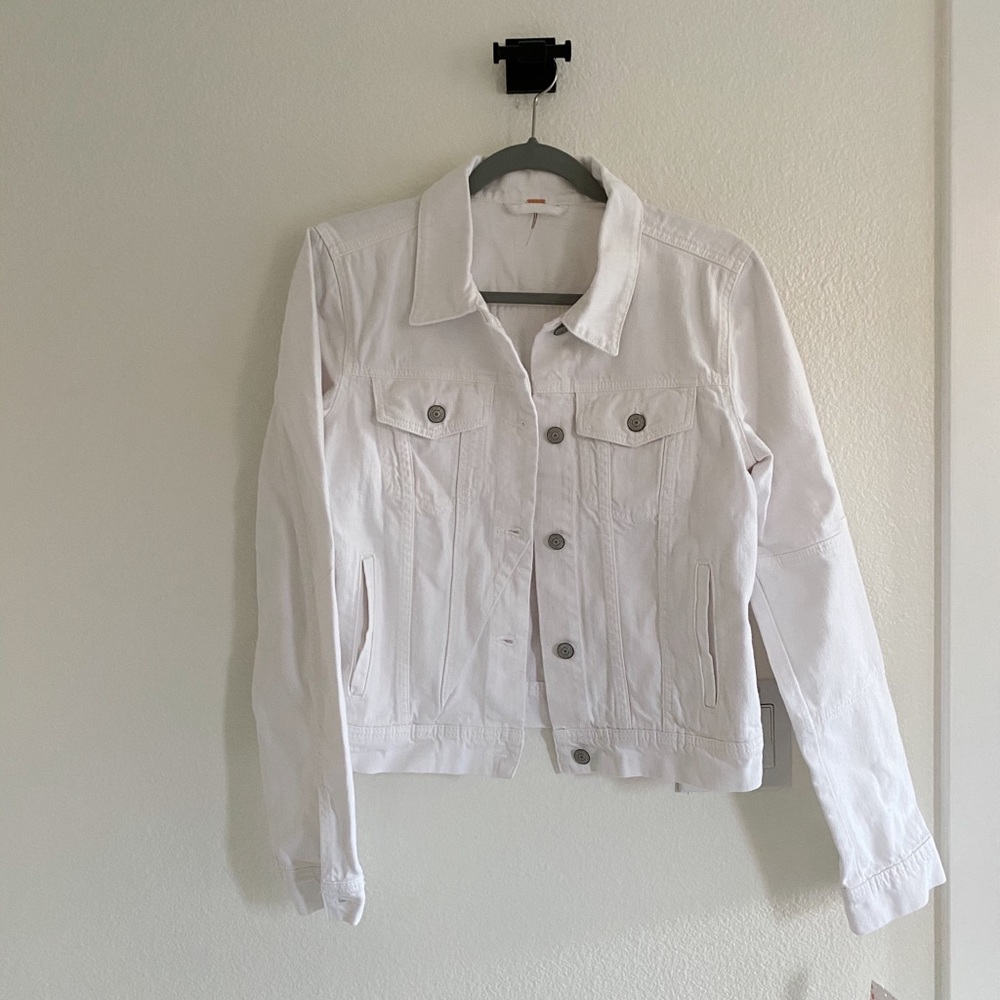 FREE PEOPLE white denim jacket M